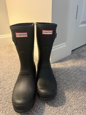 Hunter Black Matte Short Rubber Wellington Boots